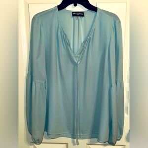 ⭐️NWOT Karl Lagerfeld Poet Sleeve Blouse⭐️